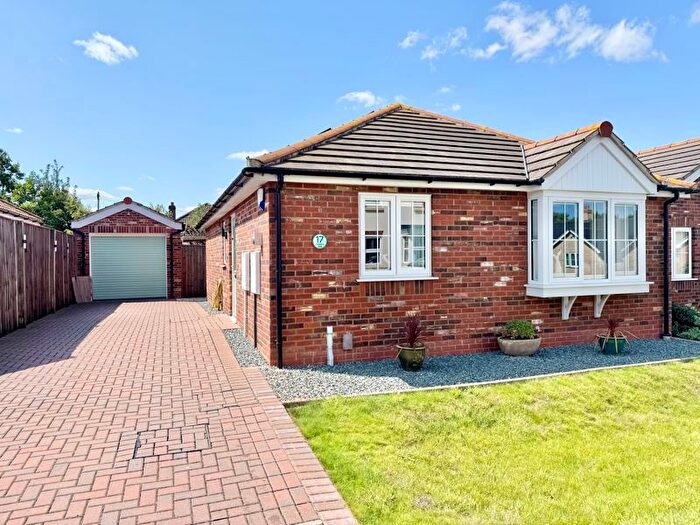 2 Bedroom Bungalow For Sale In Cloisters Walk, Louth, LN11