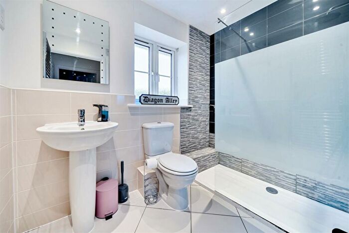 2 Bedroom Coach House For Sale In Cavendish Drive, Locks Heath, SO31