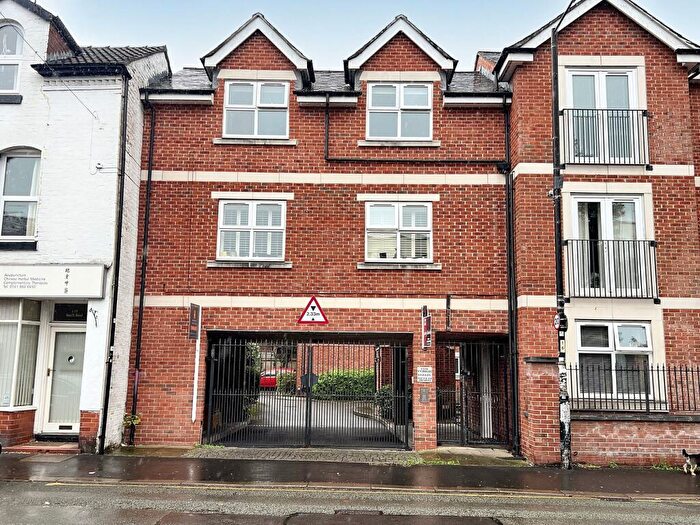 2 Bedroom Apartment To Rent In Beech Road, Manchester, M21