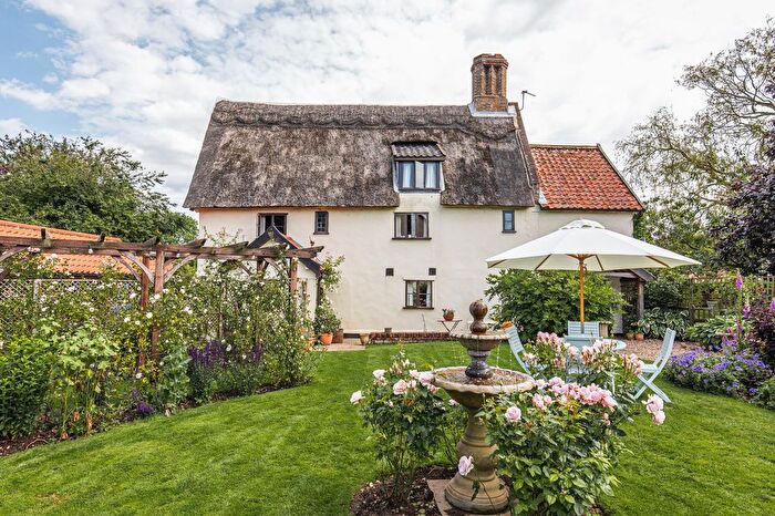4 Bedroom Detached House For Sale In Church Lane, Wicklewood, Wymondham, NR18