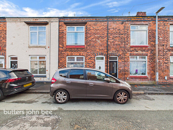 2 Bedroom Terraced House For Sale In Maxwell Street, Crewe, CW2