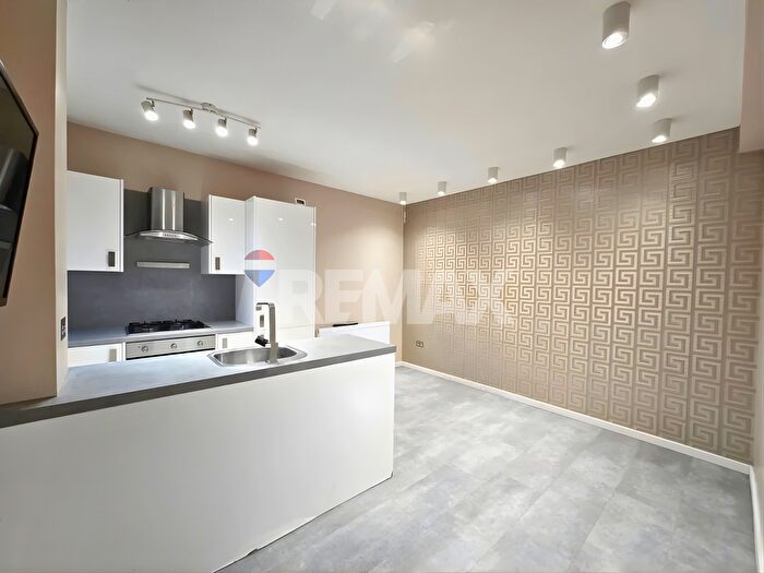 3 Bedroom Flat To Rent In Beaumont Court Upper Clapton Road, London, E5