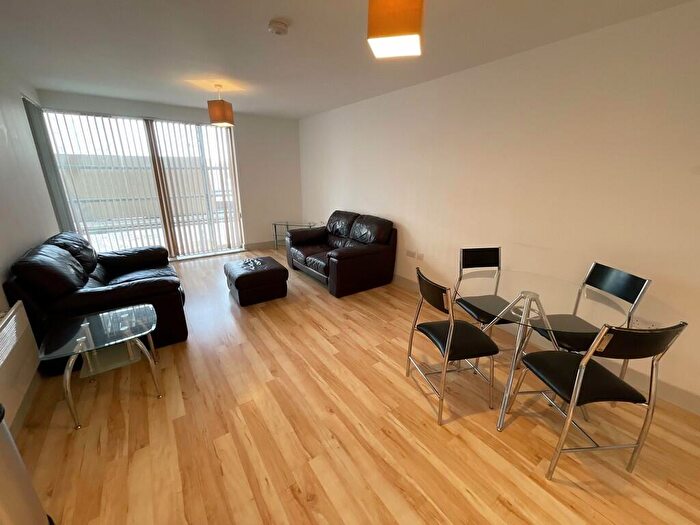 2 Bedroom Apartment To Rent In Vie Building, Manchester, M3