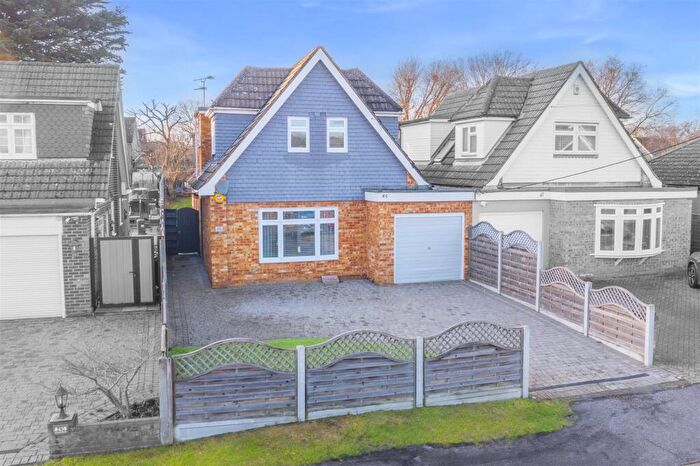 3 Bedroom Detached House For Sale In Shakespeare Avenue, Langdon Hills, SS16