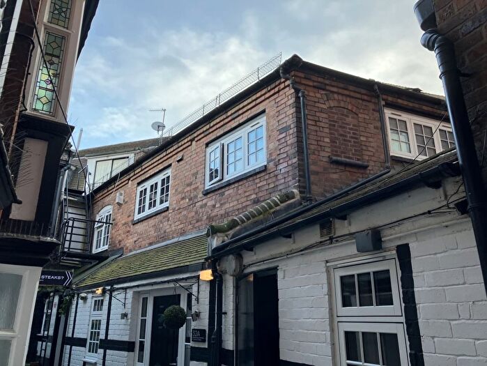 1 Bedroom Flat To Rent In Traitors Gate, St Marys Water Lane, Shrewsbury, SY1