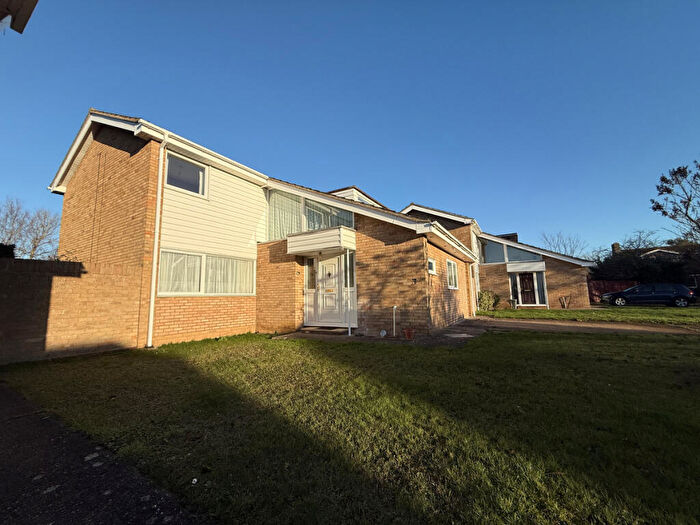 5 Bedroom Detached House For Sale In Tanglewood, Alconbury Weston, PE28