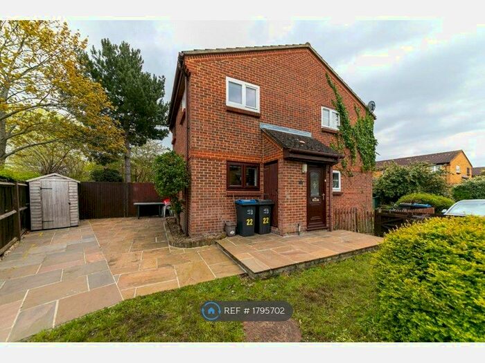 1 Bedroom End Of Terrace House To Rent In Spring Grove, Mitcham, CR4