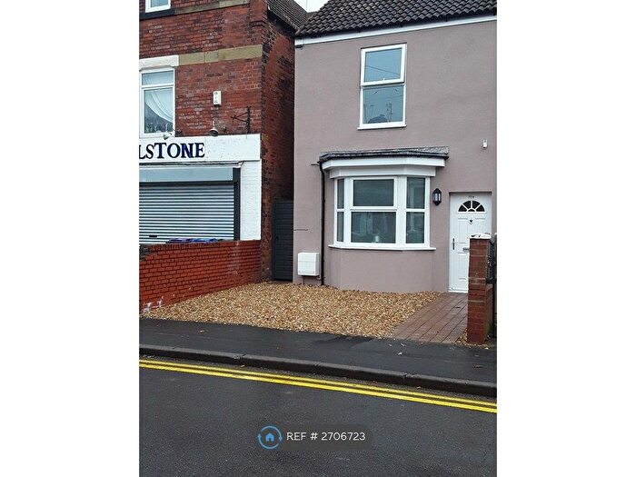 3 Bedroom Semi-Detached House To Rent In Ropery Road, Gainsborough, DN21