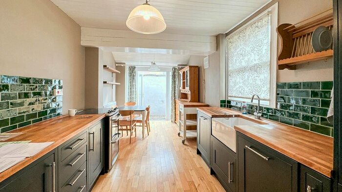 2 Bedroom Terraced House To Rent In Hill Avenue, Victoria Park, Bristol, BS3