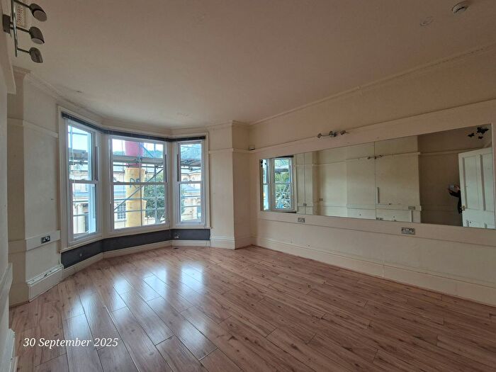 1 Bedroom Flat To Rent In Mostyn Street, Llandudno, LL30