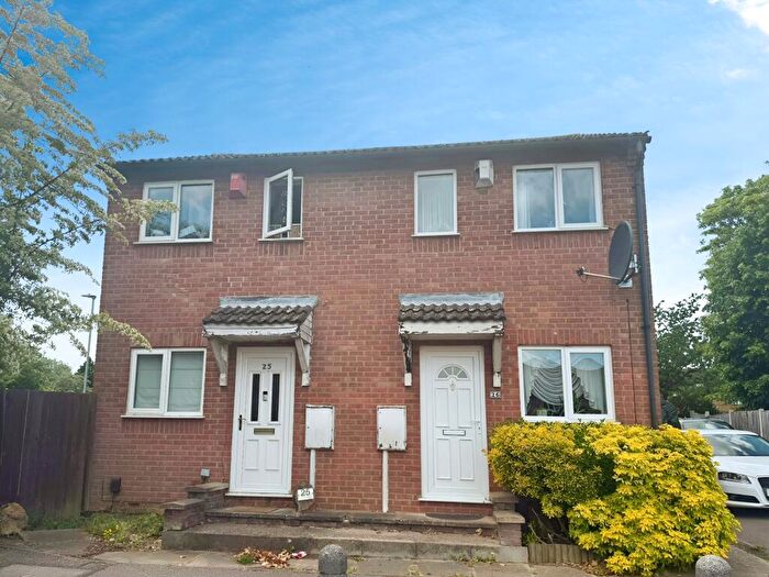 2 Bedroom Semi-Detached House To Rent In Chedworth Close, Northampton, NN3