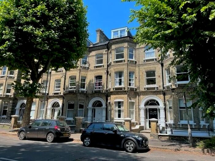 1 Bedroom Flat To Rent In Cromwell Road, Hove, BN3