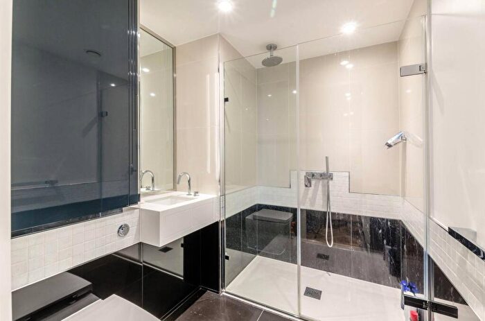 Studio To Rent In City Road, Clerkenwell, London, EC1V