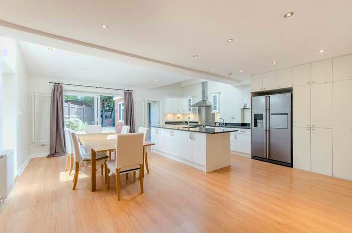 4 Bedroom Detached House To Rent In Herbert Road, Wimbledon, SW19