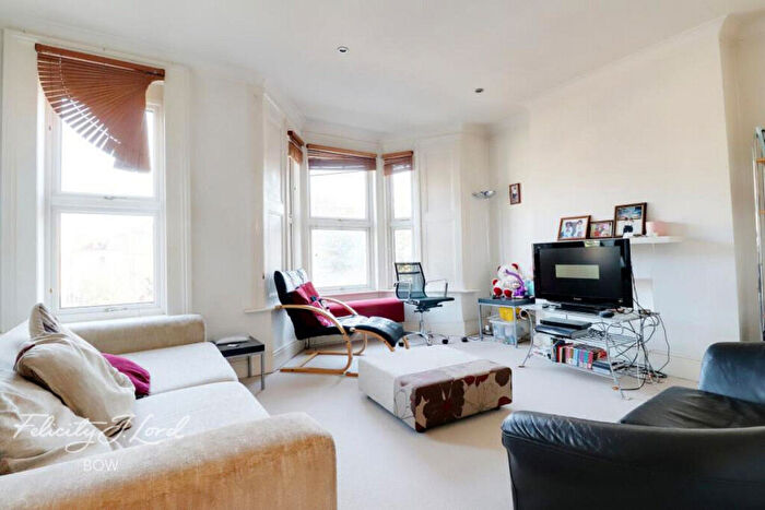 2 Bedroom Flat To Rent In Carnarvon Road, London, E15