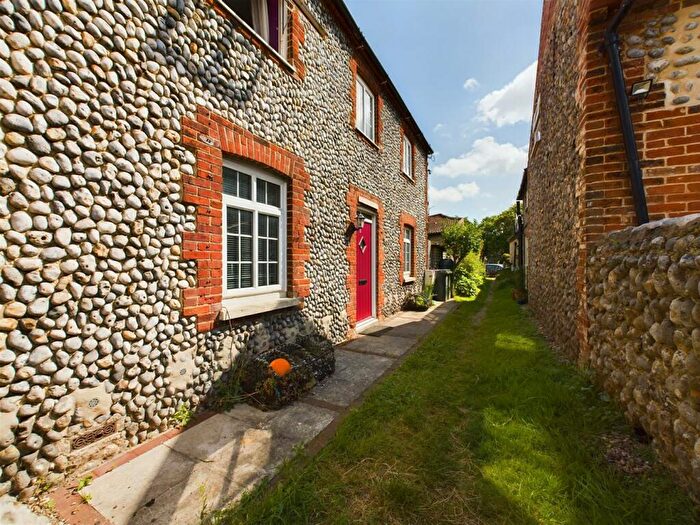 3 Bedroom Cottage For Sale In Lower Common, East Runton, Cromer, NR27