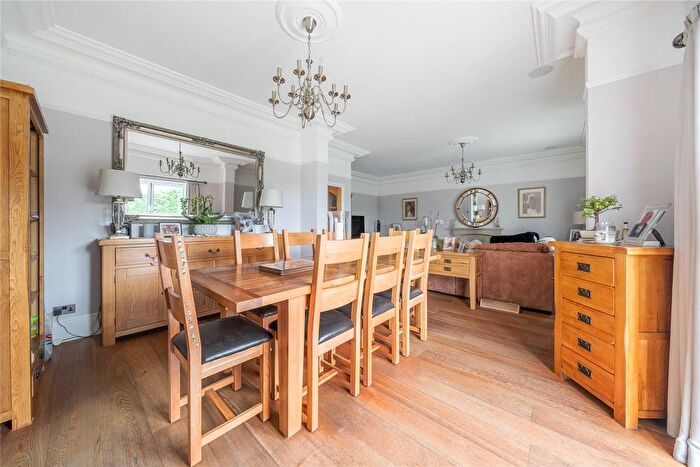 3 Bedroom Bungalow For Sale In Saltbox Hill, Biggin Hill, Westerham, TN16