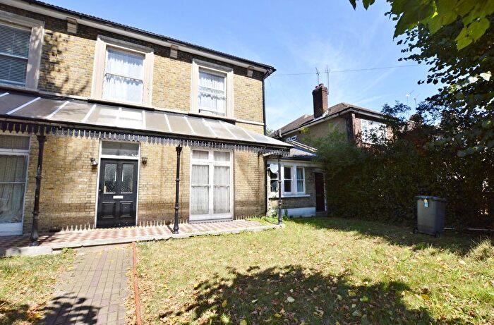 Studio To Rent In Windsor Road, London, E7