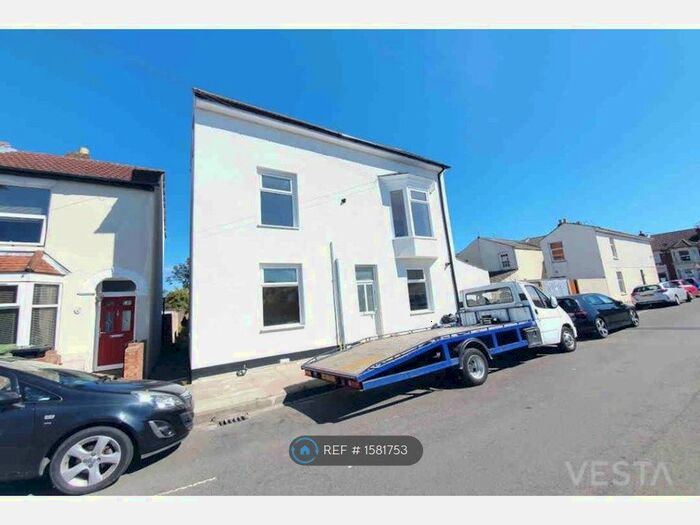 3 Bedroom Flat To Rent In Drayton Road, Portsmouth, PO2