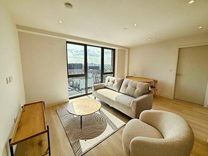 2 Bedroom Flat To Rent In Dutton Street, Manchester, M3