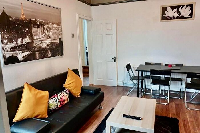 3 Bedroom Flat To Rent In Richmond Road, South Shields, NE34