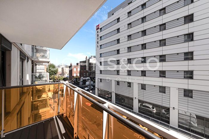 Studio To Rent In Kensington Apartments, Commercial Road, Aldgate, E1