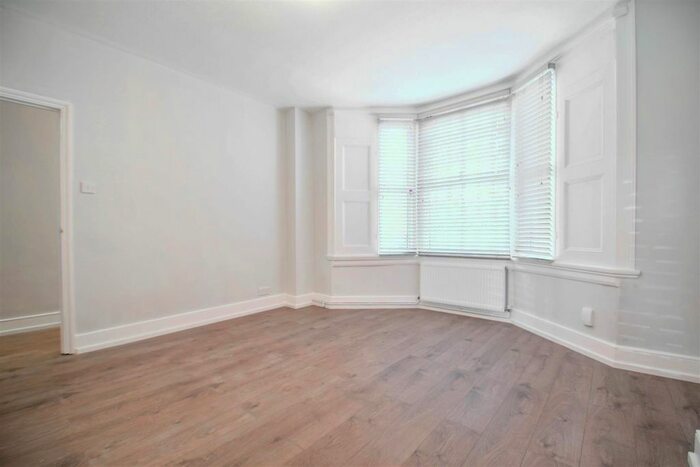 3 Bedroom Maisonette To Rent In Poets Road, London, N5