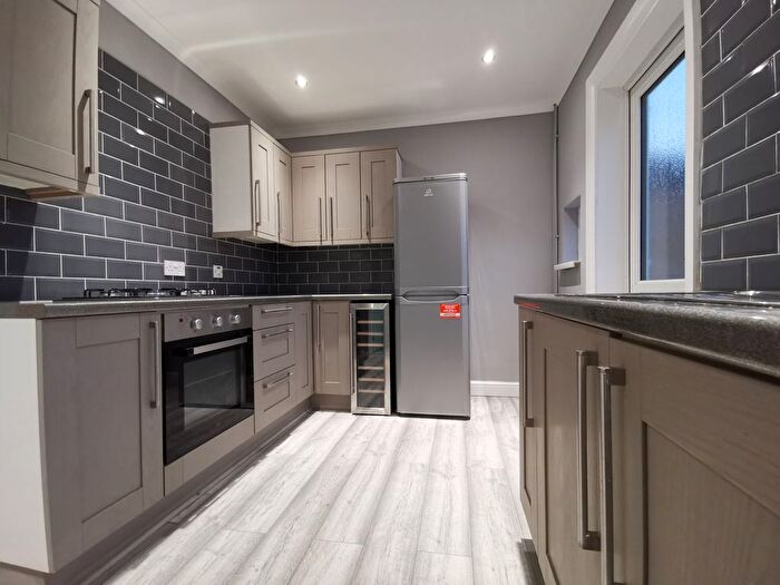 3 Bedroom Terraced House To Rent In Sutton Road, Hull, HU6