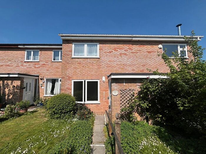 3 Bedroom Terraced House To Rent In Trendle Road, Taunton, TA1