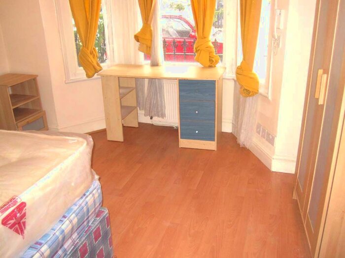 2 Bedroom Flat To Rent In Yeldham Road, Hammersmith, W6