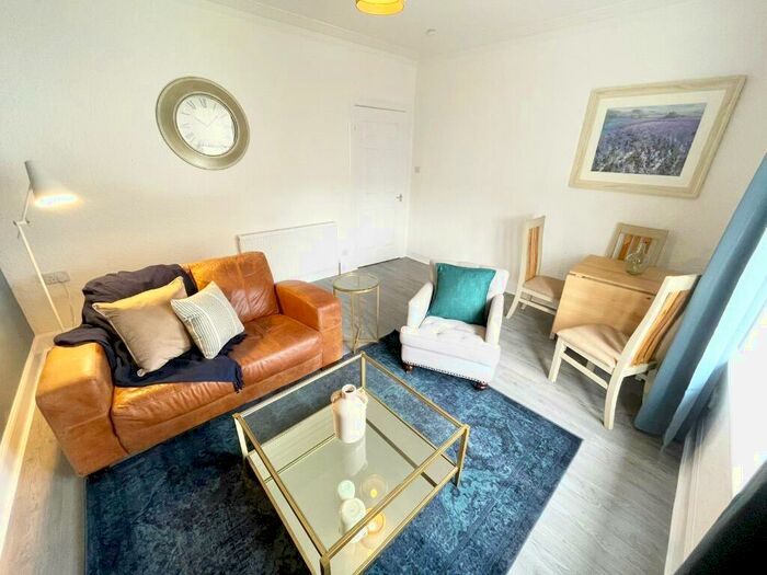 2 Bedroom Flat To Rent In Hill Street, Irvine, North Ayrshire, KA12