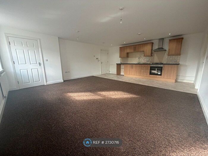 1 Bedroom Flat To Rent In Chapel Street, Epworth, Doncaster, DN9