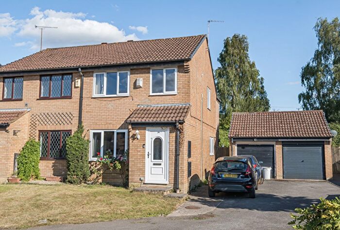 4 Bedroom Semi-Detached House For Sale In Slimbridge Close, Yate, Bristol, BS37