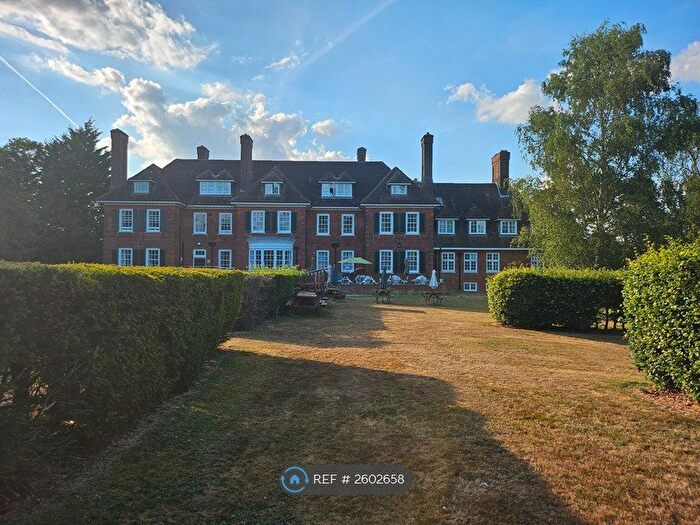 1 Bedroom Flat To Rent In Merrymeade House, Brentwood, CM15