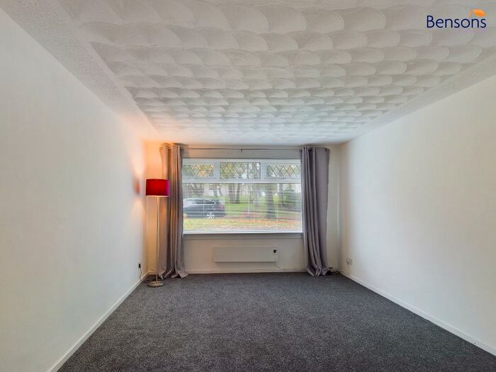 1 Bedroom Flat To Rent In Glen Isla, East Kilbride, South Lanarkshire, G74