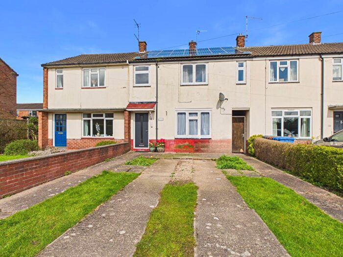 3 Bedroom Terraced House For Sale In Swarkestone Drive, Littleover, DE23