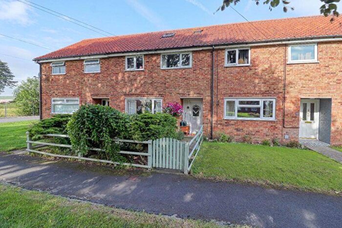 4 Bedroom Terraced House For Sale In Meredyke Road, Luddington, DN17