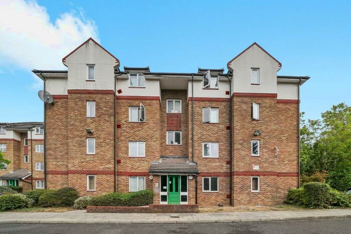 1 Bedroom Apartment To Rent In Beacon Gate, Nunhead, SE14