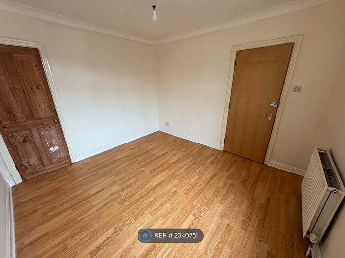 4 Bedroom Terraced House To Rent In Stratton Road, Southampton, SO15