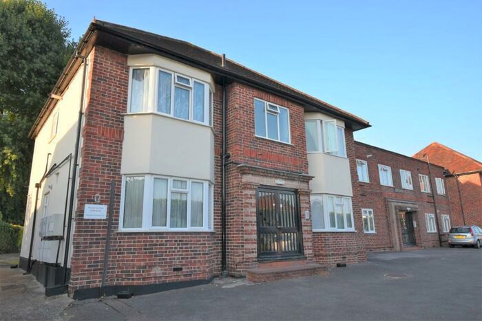 1 Bedroom Flat To Rent In Croft Court, Ruislip, HA4