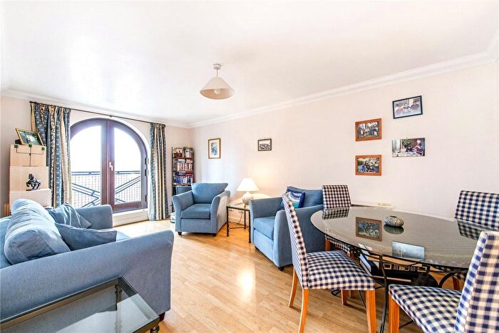 2 Bedroom Flat To Rent In Regency Street, London, SW1P
