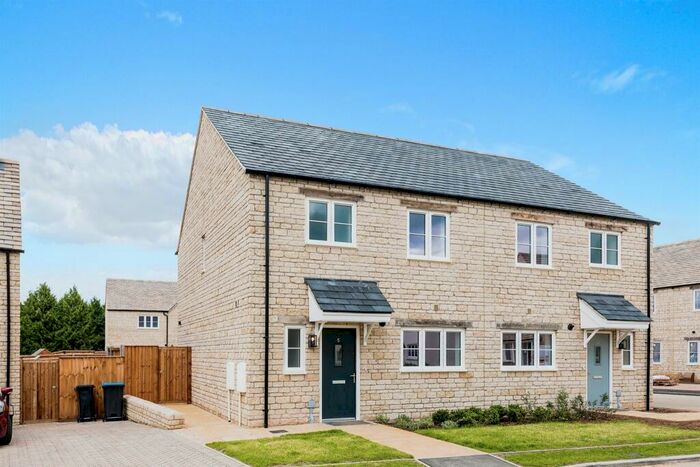 2 Bedroom Semi-Detached House For Sale In Saxon Place, Stanton Harcourt, Witney, OX29