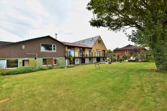 1 Bedroom Flat To Rent In Glaston Road, Morcott, Oakham, LE15