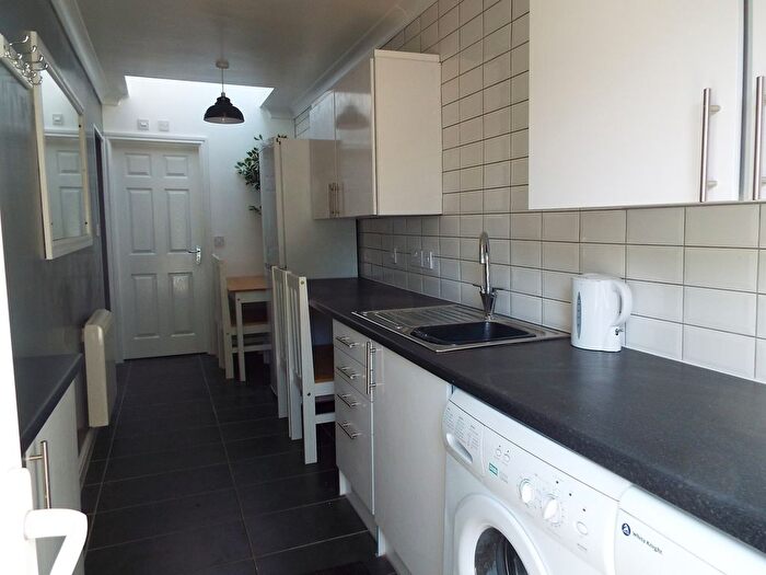 2 Bedroom Flat To Rent In Park Road West, Wolverhampton, WV1