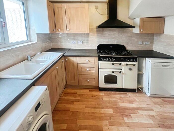 3 Bedroom Terraced House For Sale In Salt Hill Way, Slough, Berkshire, SL1