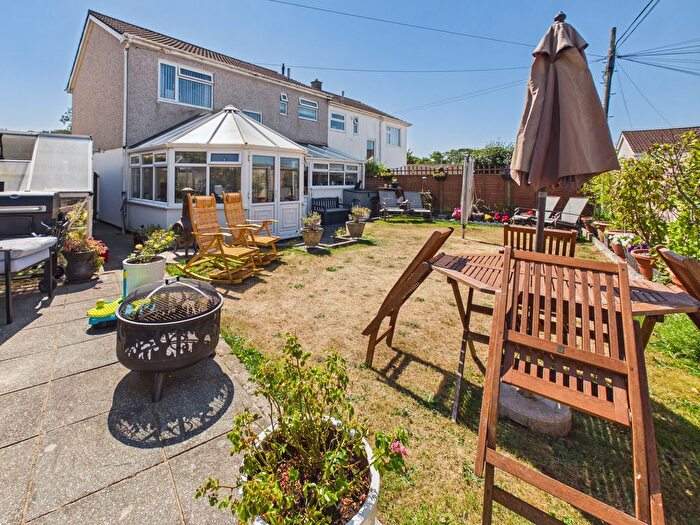 4 Bedroom Property For Sale In Harefield Crescent, Camborne - Versatile Accommodation, TR14