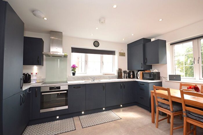 2 Bedroom Flat For Sale In Colonel Drive, Folkestone, CT20