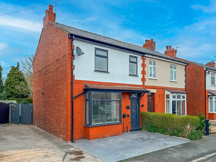 3 Bedroom Semi Detached House For Sale In Wembley Avenue, Penwortham, PR1