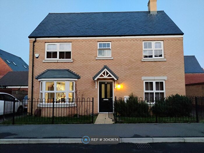 4 Bedroom Detached House To Rent In Maskin Drive, Biggleswade, SG18