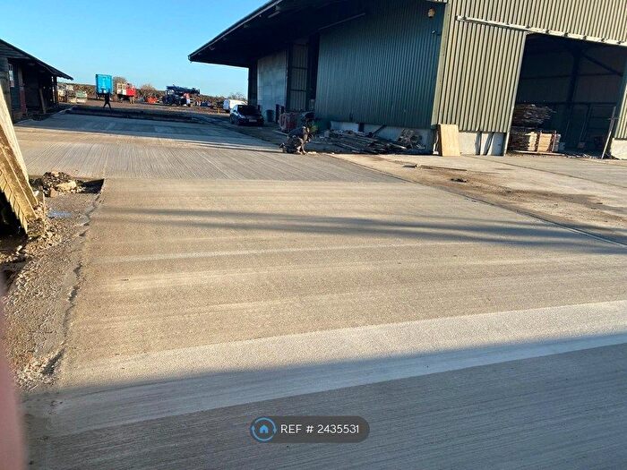 1 Bedroom Detached House To Rent In Aston Sandford, Aylesbury, HP17